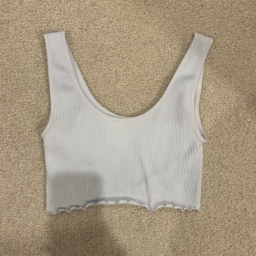Forever 21 Lettuce-Edge Ribbed Athletic Cropped Tank WITH INTERNAL PADDING